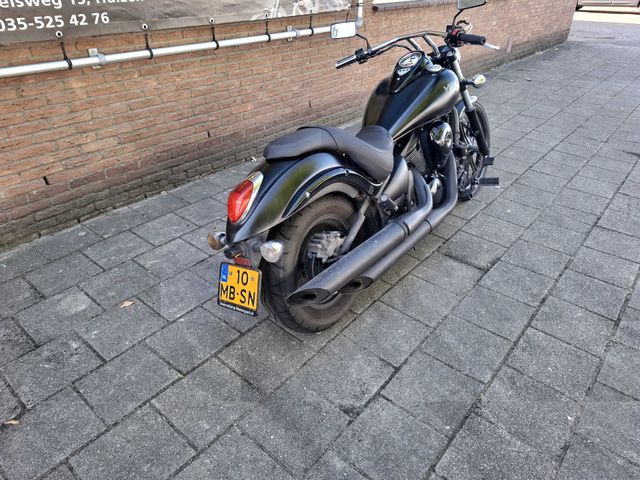 kawasaki - vn-900-custom