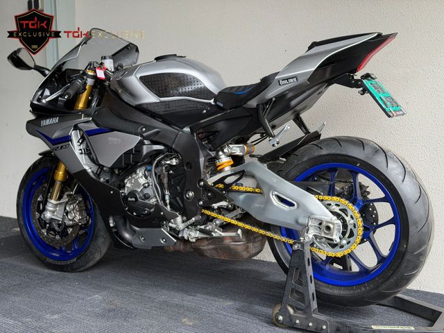 yamaha - r1-m