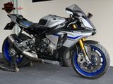 YAMAHA R1 M