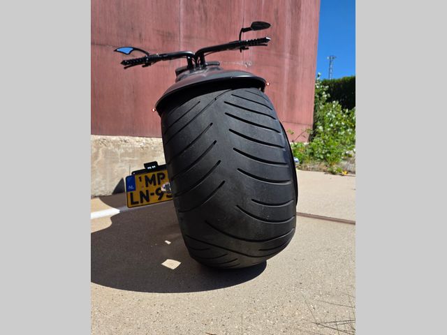 harley-davidson - softail-deluxe-flstni