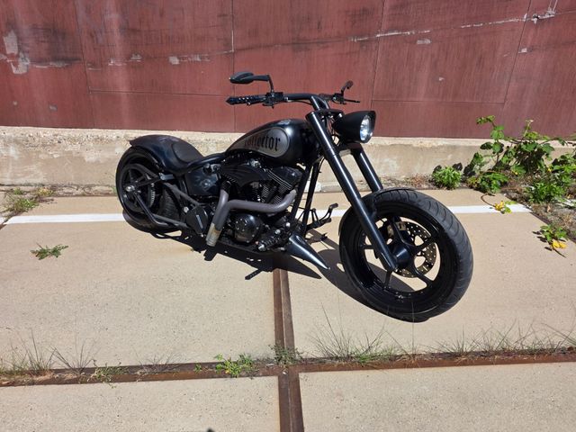 harley-davidson - softail-deluxe-flstni