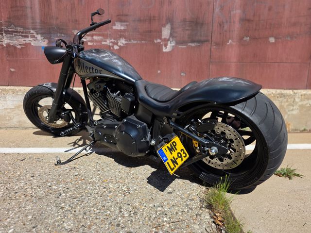 harley-davidson - softail-deluxe-flstni