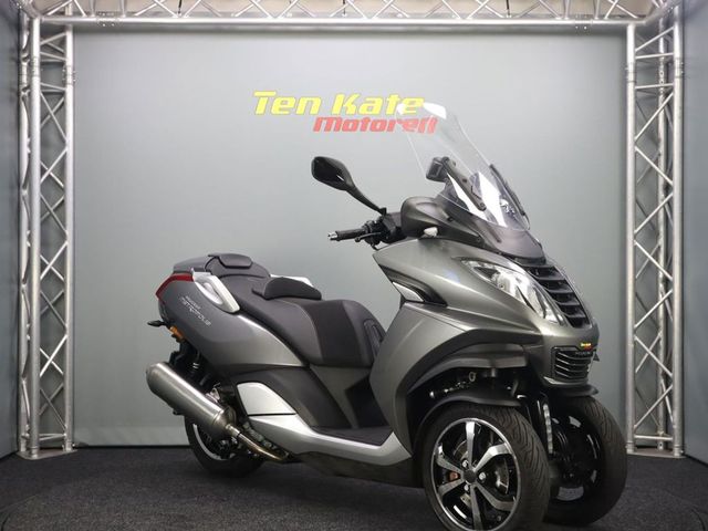 peugeot - metropolis-400
