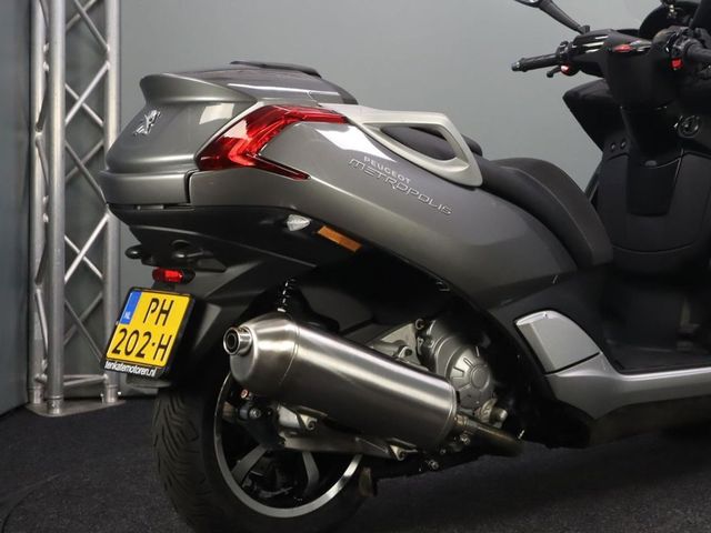 peugeot - metropolis-400