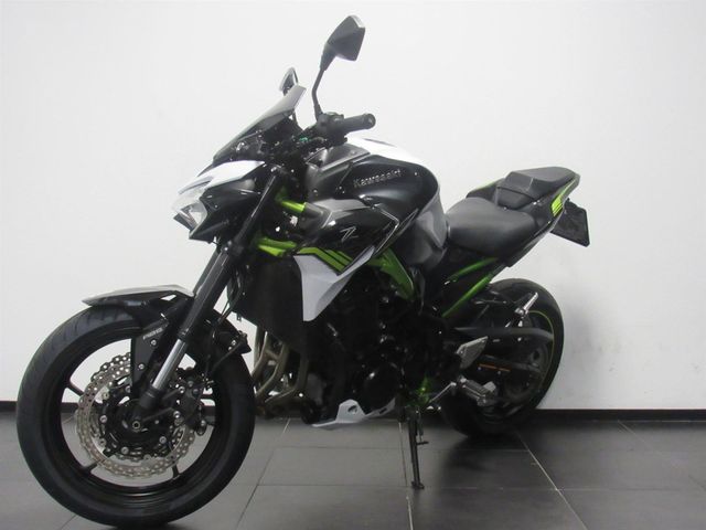 kawasaki - z900