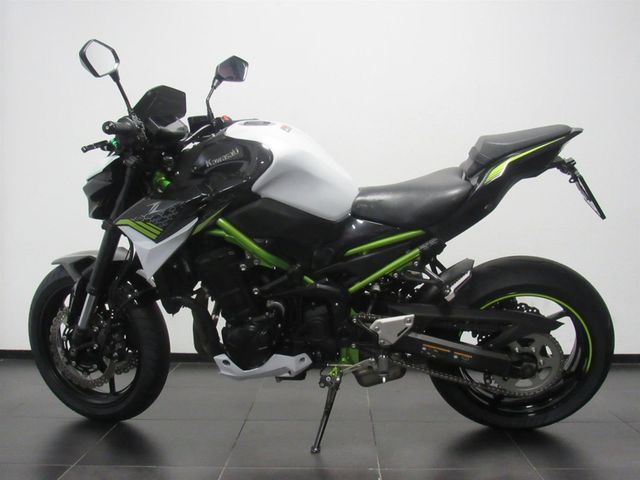 kawasaki - z900