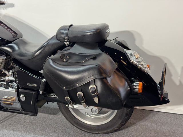 honda - vtx-1800