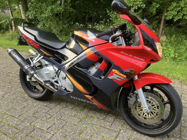 honda - cbr-600-f