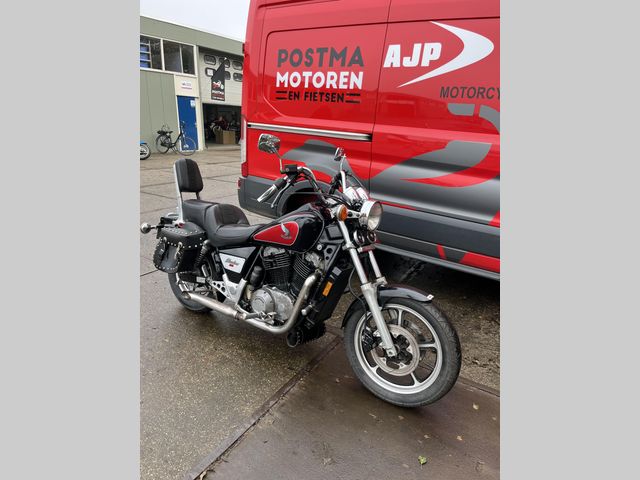 honda - vt-1100-c-shadow