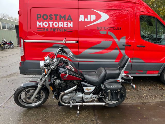 honda - vt-1100-c-shadow