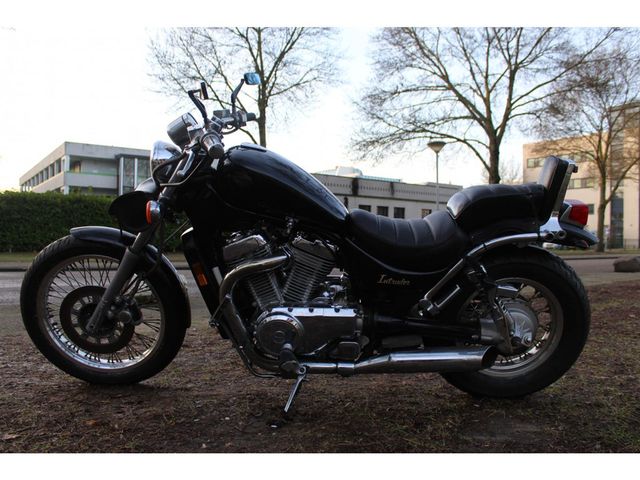 suzuki - vs-700-intruder