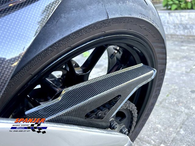 aprilia - rsv-4-r