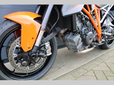 KTM 1290 SUPER DUKE R – foto 4