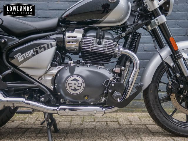 royal-enfield - super-meteor-650