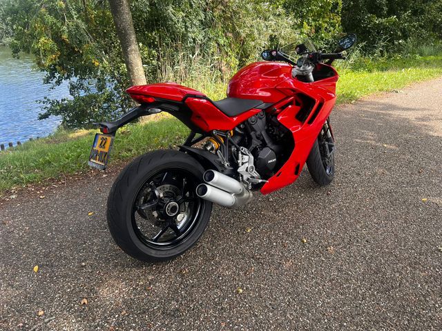 ducati - supersport-950