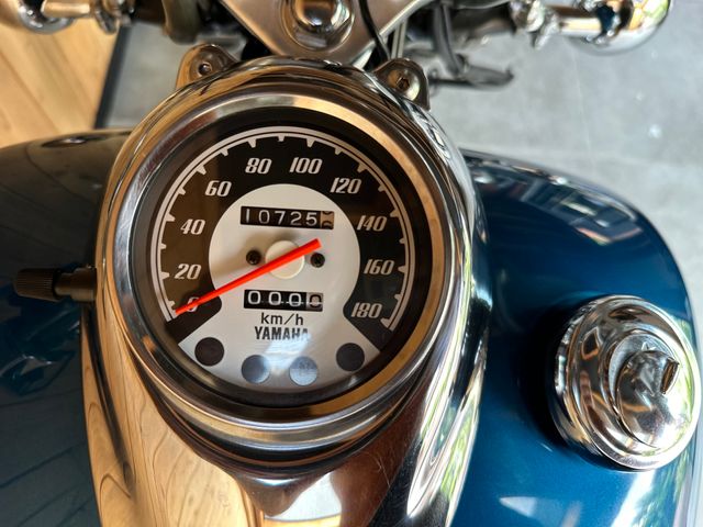 yamaha - xvs-650-dragstar