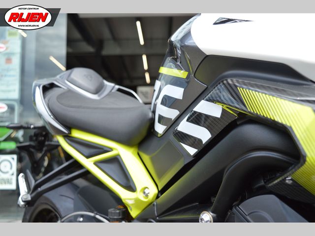 triumph - street-triple-moto2-edition