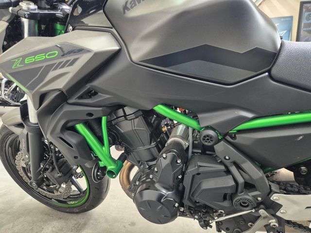 kawasaki - z650-abs
