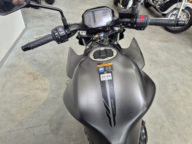 kawasaki - z650-abs