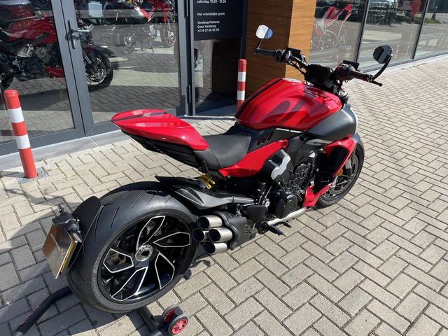 ducati - diavel-v4