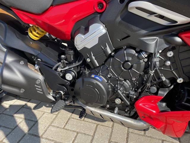 ducati - diavel-v4