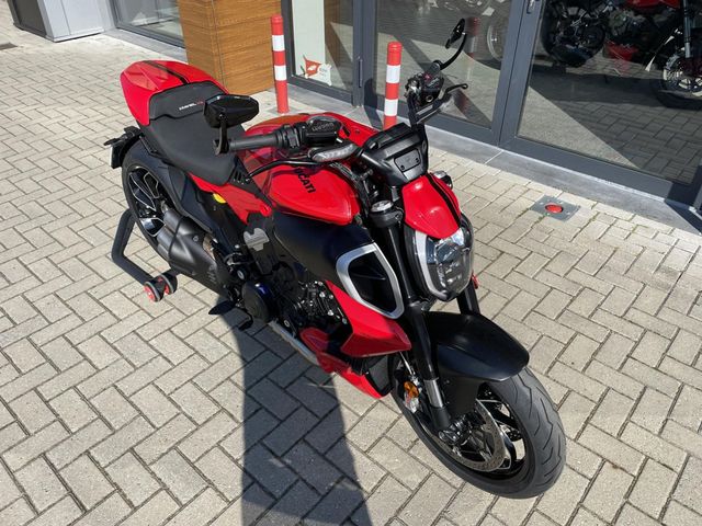 ducati - diavel-v4