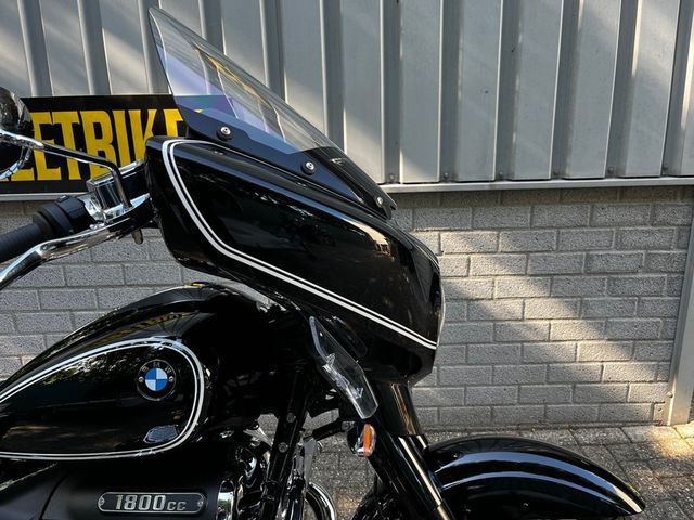 bmw - r-18-b