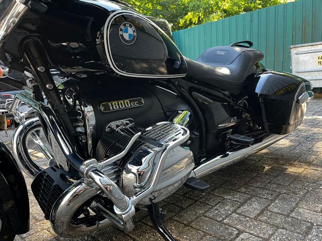 bmw - r-18-b
