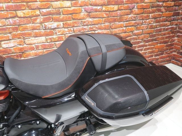 harley-davidson - street-glide-cvo-flhxse