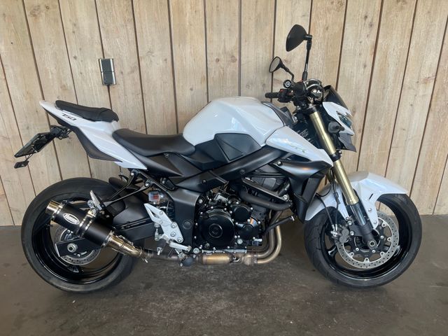 suzuki - gsr-750-a