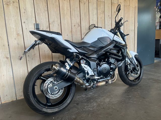 suzuki - gsr-750-a