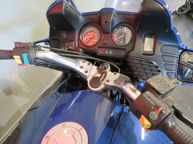 bmw - r-1100-rt