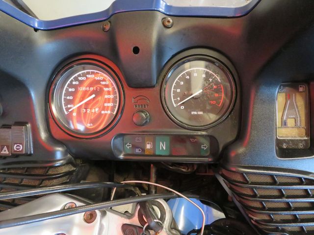 bmw - r-1100-rt