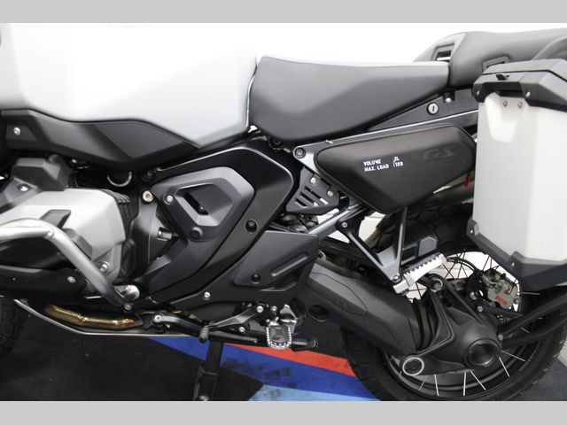 bmw - r-1300-gs-adventure