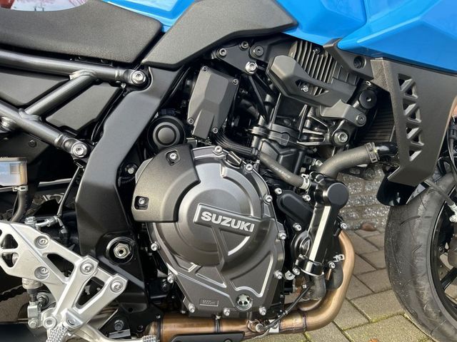 suzuki - gsx-8s