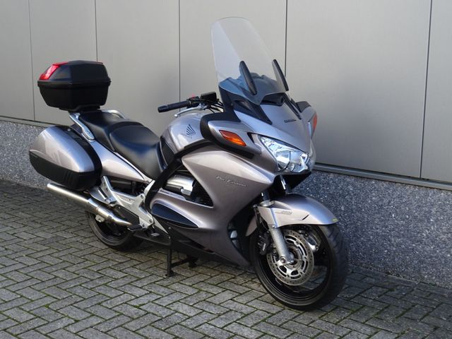 honda - st-1300-pan-european-abs