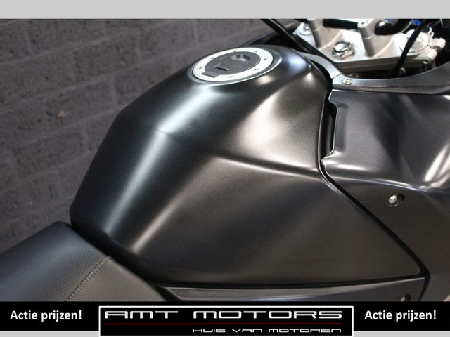 suzuki - v-strom-650-a-black-rhino