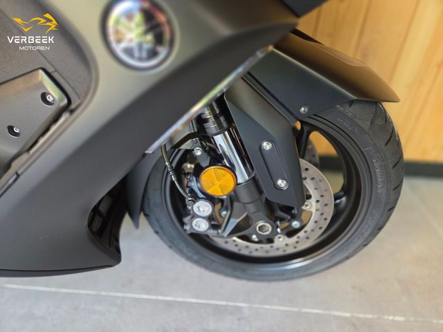 yamaha - tmax-560
