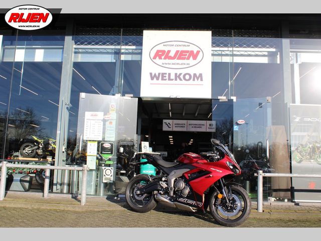 triumph - daytona-660