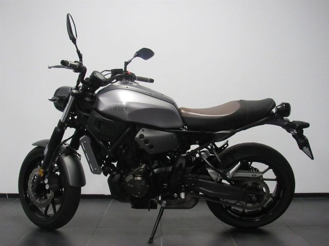 yamaha - xsr-700-abs