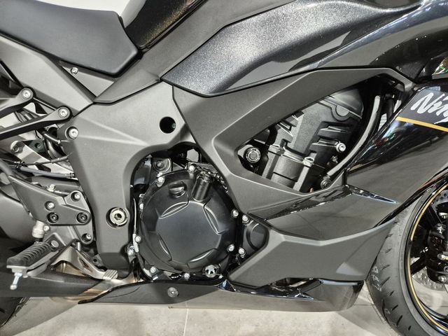 kawasaki - ninja-1100-sx-tourer