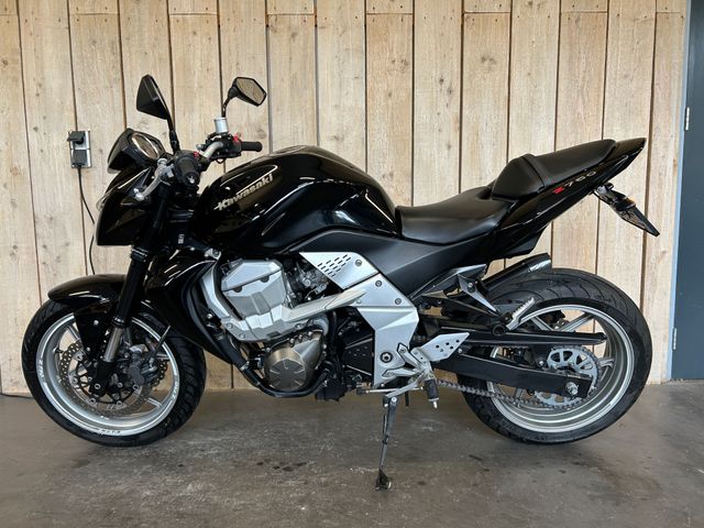 kawasaki - z-750
