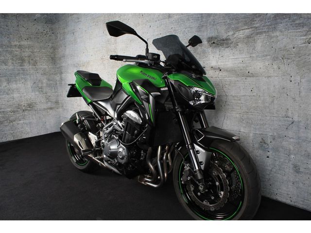 kawasaki - z900