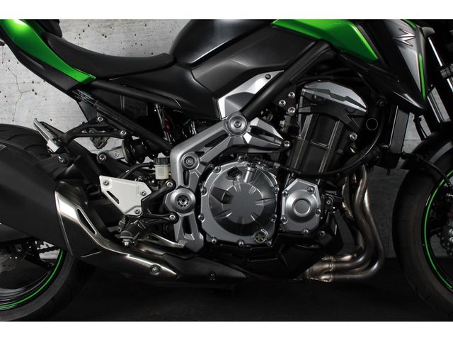 kawasaki - z900