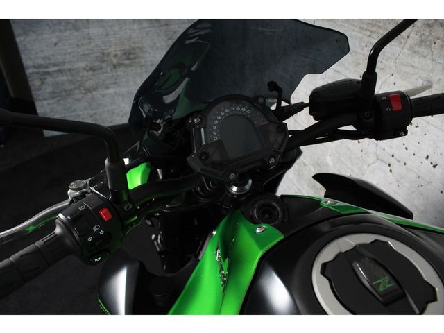 kawasaki - z900