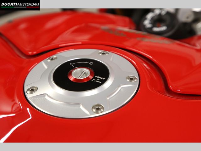 ducati - panigale-v4-sp2-30th-anniversario-916