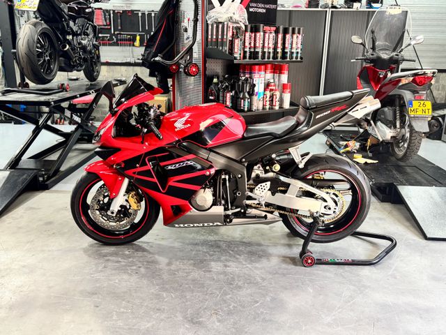 honda - cbr-600-rr