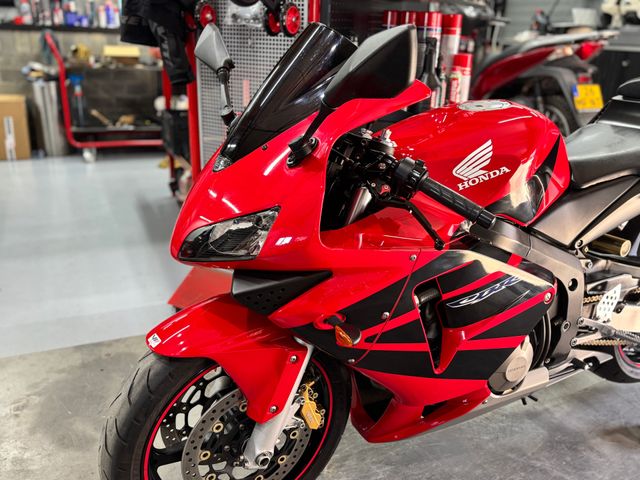 honda - cbr-600-rr