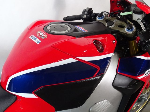 honda - cbr-1000-rr-fireblade-sp