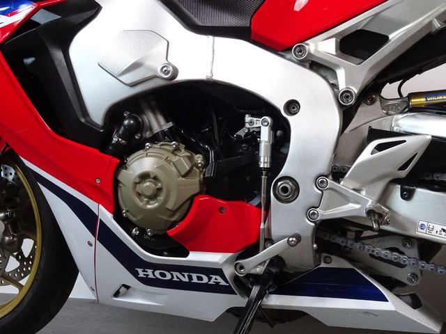 honda - cbr-1000-rr-fireblade-sp